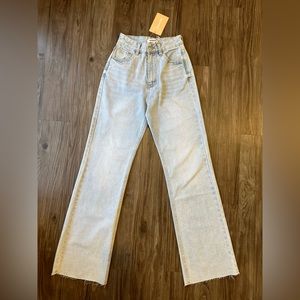 That’s So Fetch light wash wide leg jeans